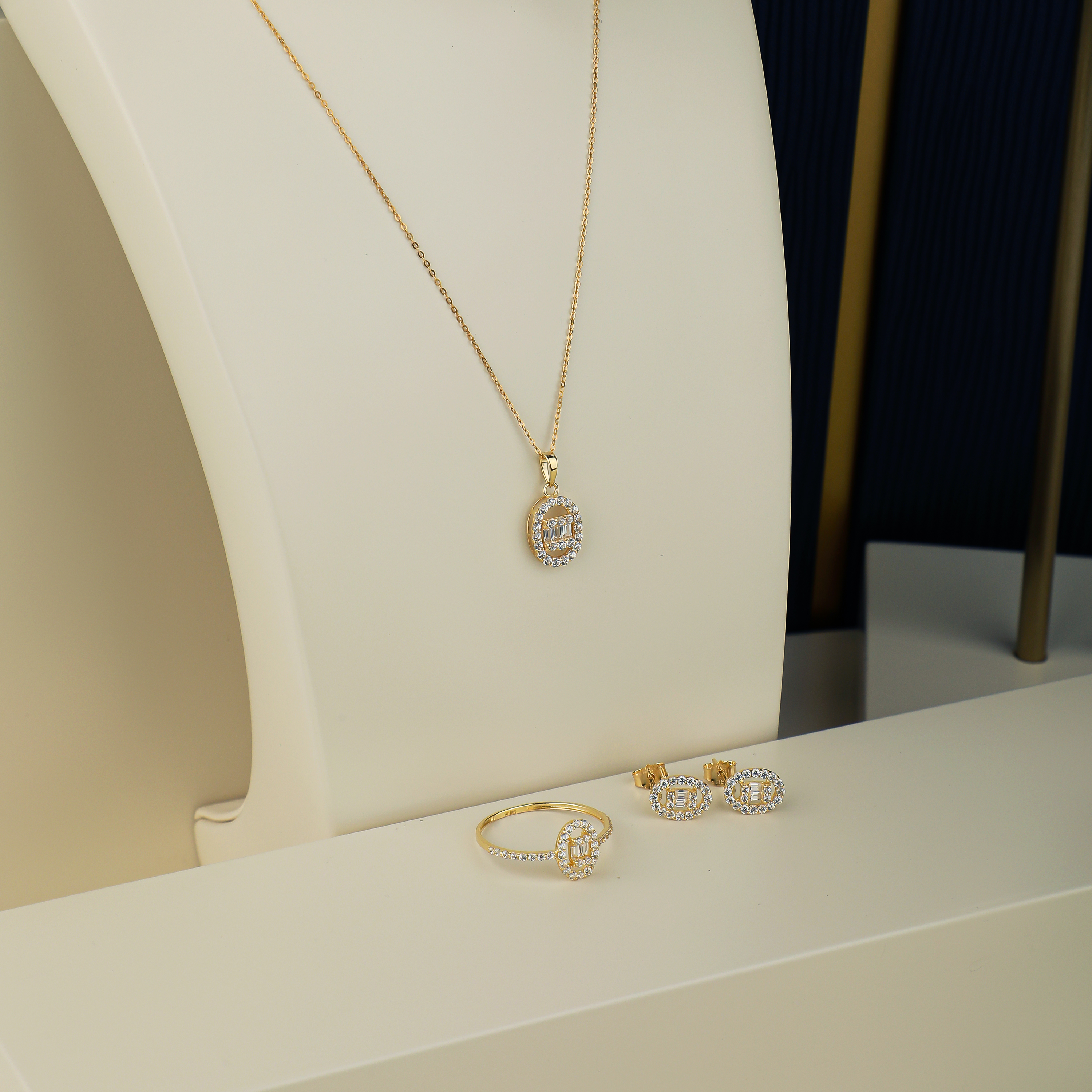 18 karat gold set, Turkish made - (H-0574)